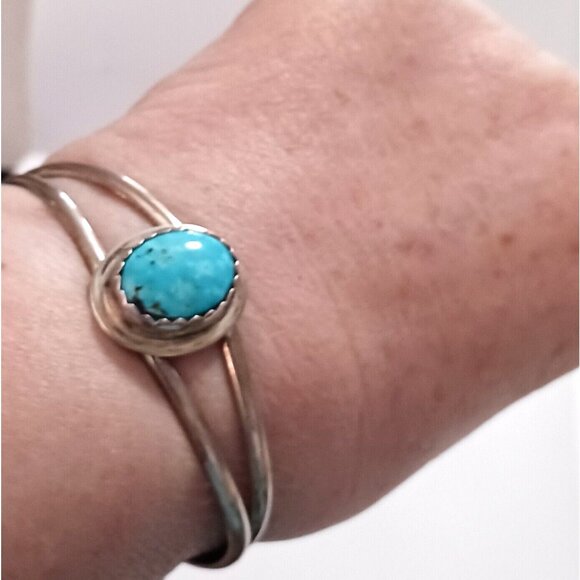 Navajo Signed Fred Maloney Turquoise Sterling Cuff Bracelet Vintage (1230) - Picture 5 of 6